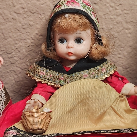 Vintage Dolls Brides of All Nations Norway Madame Alexander Swedish FOR PARTS - Picture 5 of 15